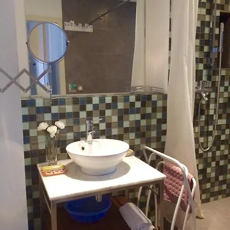 Schiller, 2 Cote Jardin - Quartier Orangerie Apartment *