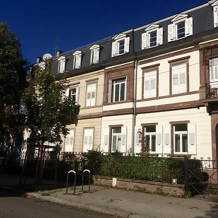 Schiller, 2 Cote Jardin - Quartier Orangerie Apartment *